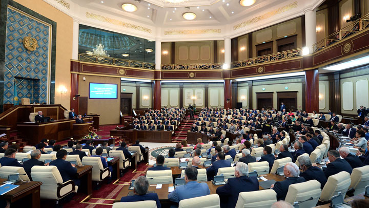 парламент Казахстана