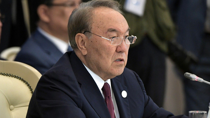 Кого выберет преемник Назарбаева: Россию или Китай?