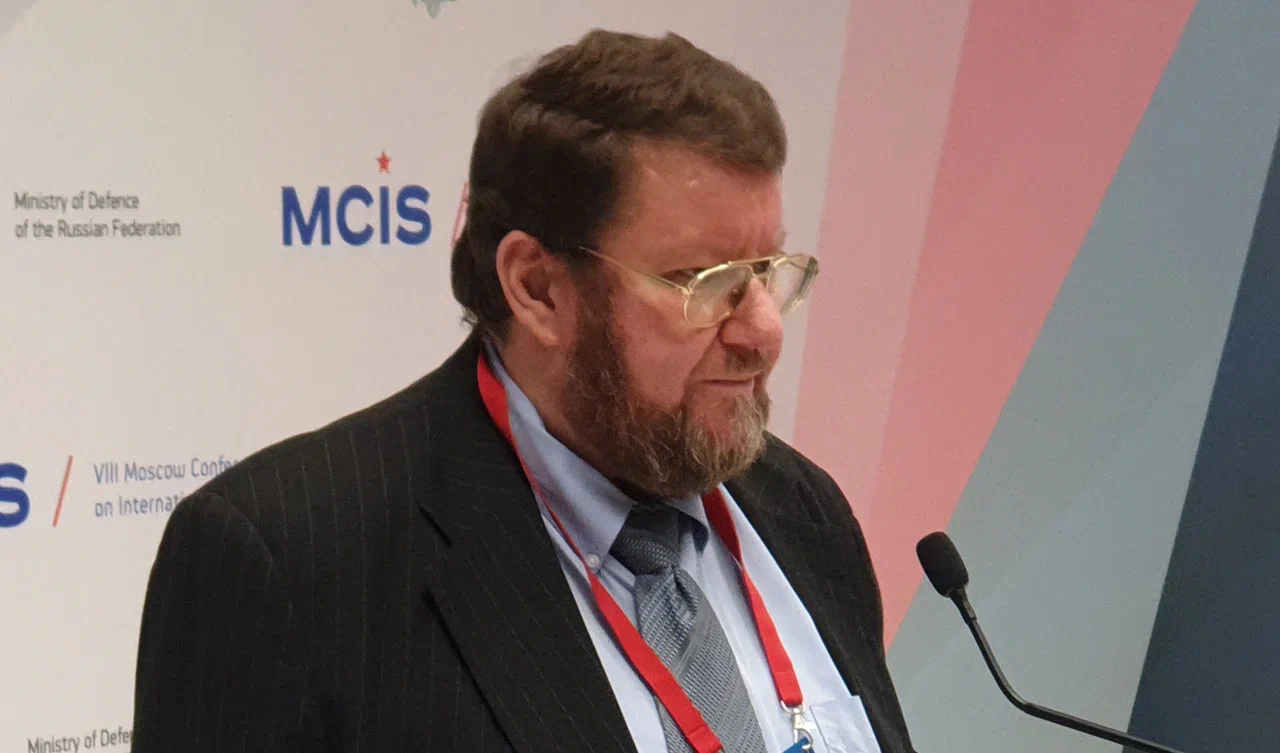 Ну что, сынку, помог тебе твой Запад? Политолог Сатановский объяснил олигархам из России, как крупно они ошиблись