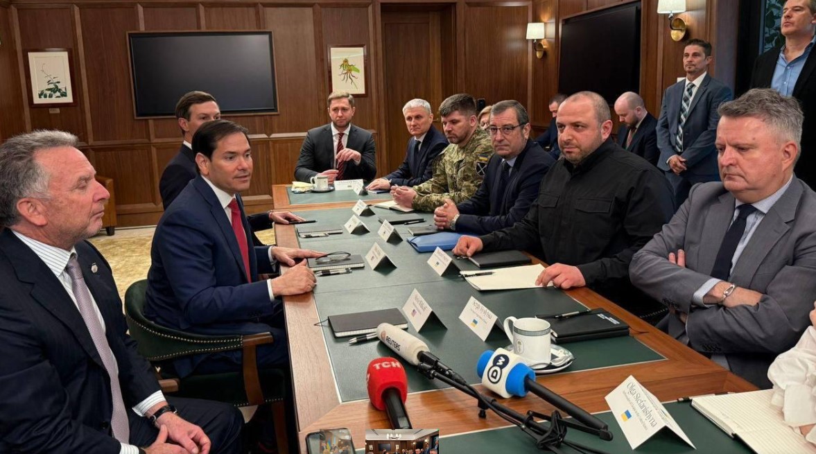 "У него был сильный стресс": Замглавы МИД Украины удивил на переговорах в США. А вот и кадры