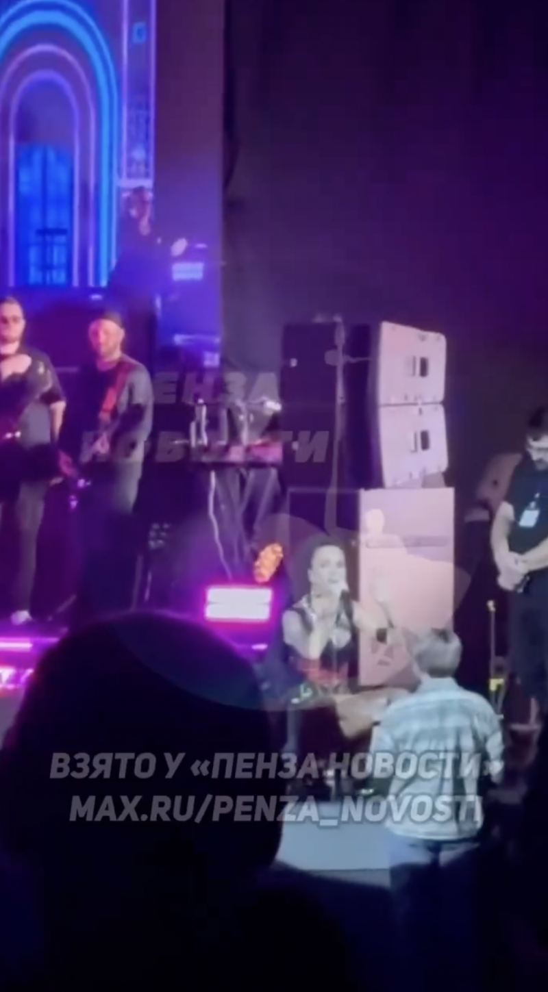 Слёзы и мат певицы Славы на концерте объяснил продюсер Рудченко