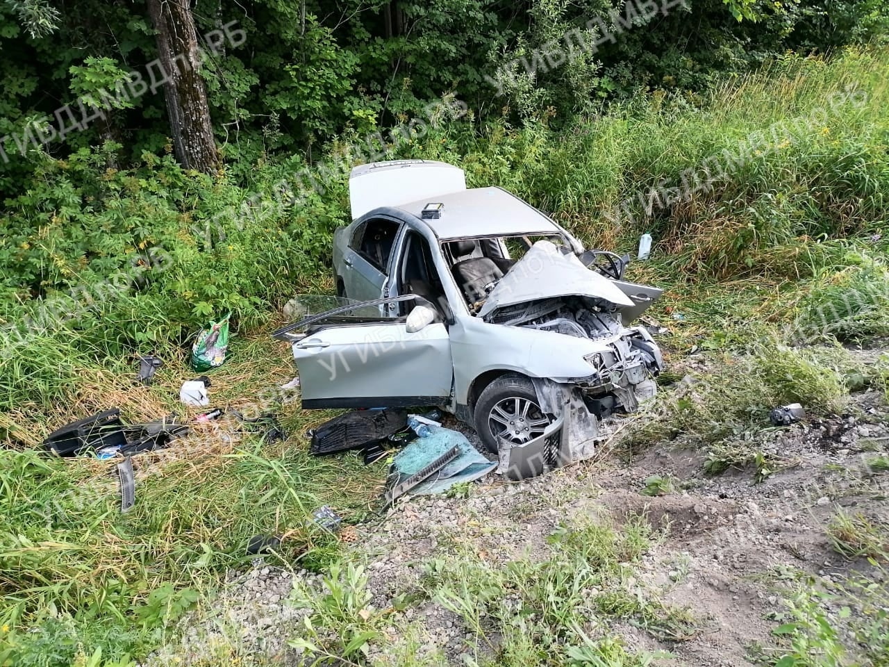 Пробка на 2 км образовалась на трассе в Челябинской области из-за  смертельной аварии