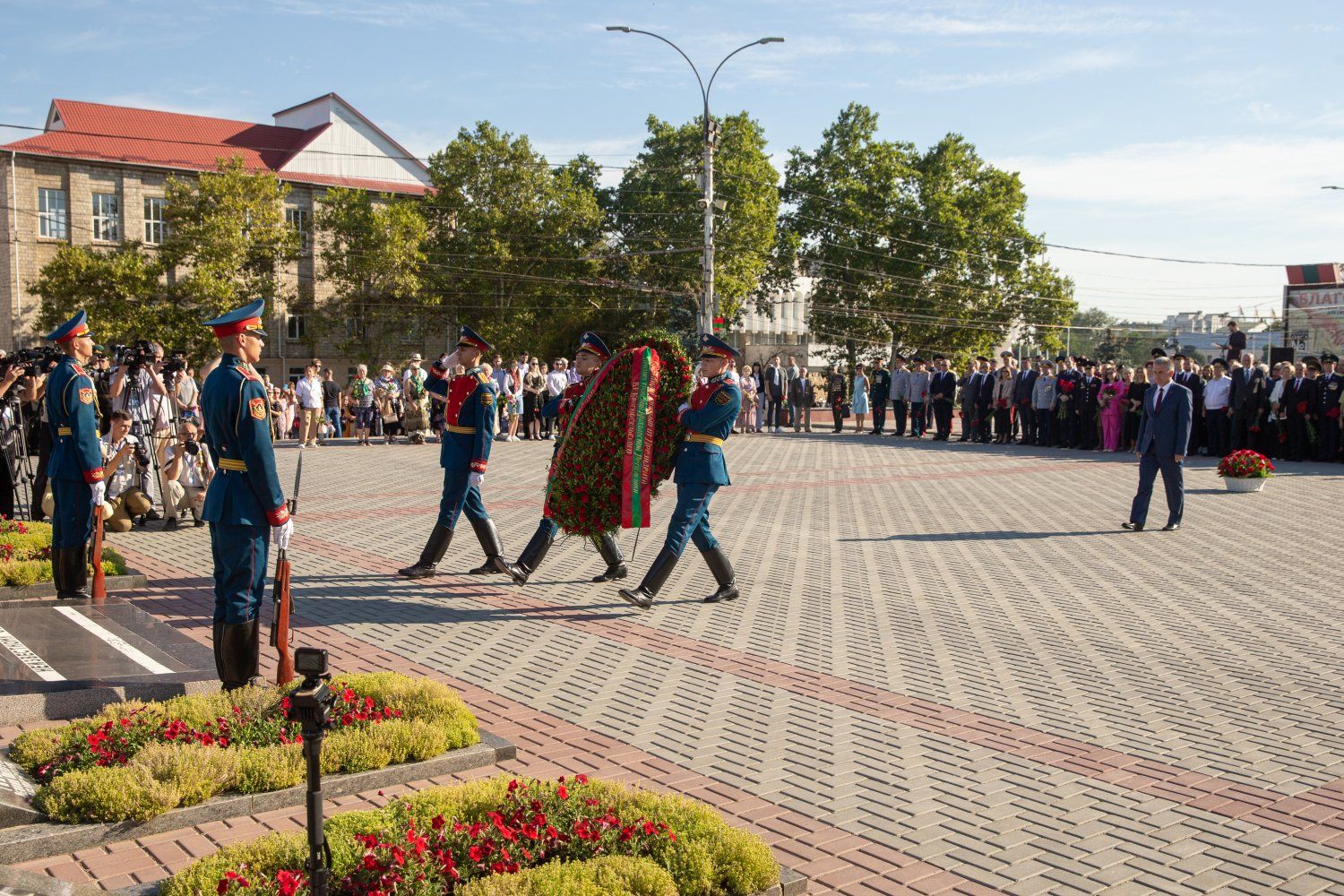 Приднестровье отмечает 33-ю годовщину создания республики (фото)