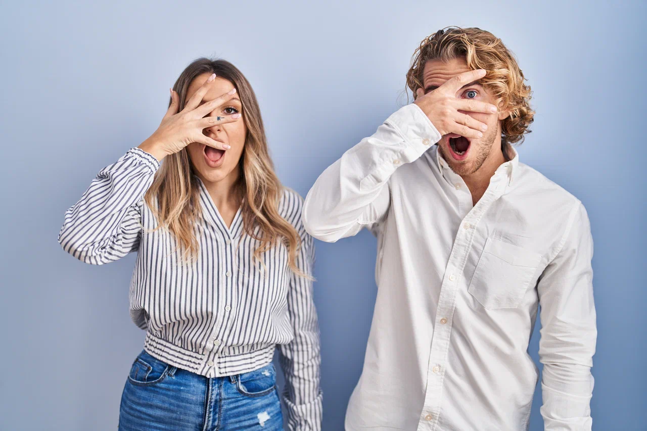 Хорошо смеётся тот, кто после этого не уволен: Юрист объяснила, как громкий смех может стоить сотруднику работы