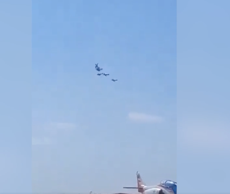 Самолеты в воздухе видео