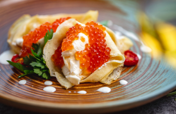 Икра красная, икра чёрная и легендарный салат "Столичный": Чем ещё кормили Уиткоффа перед встречей с Путиным?