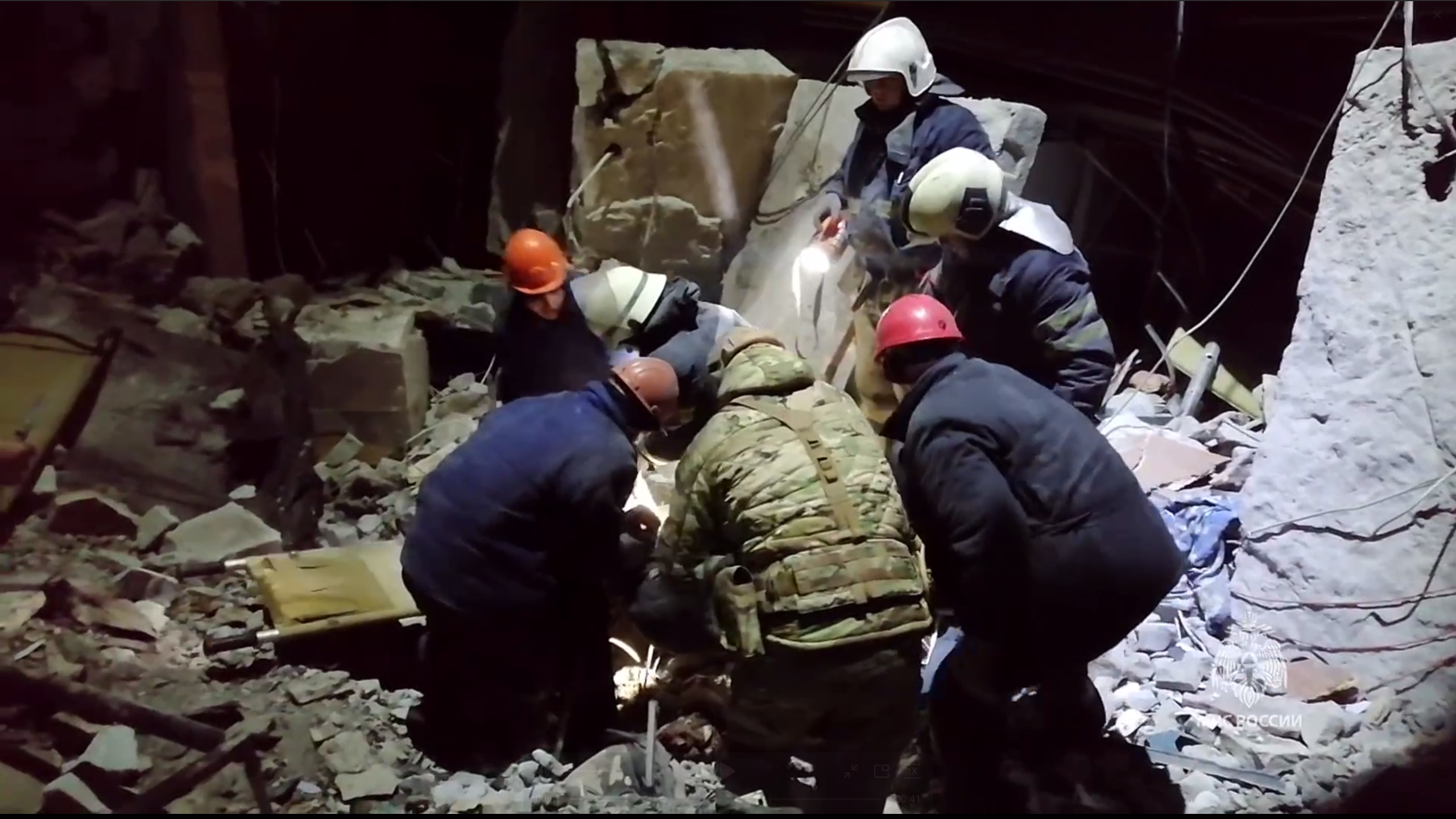 Канал спас программа. Служба спасения семьи ведущие. Марк бартон с натальей. 911 служба спасения сериал кристофер. Служба спасения семьи телеканал.