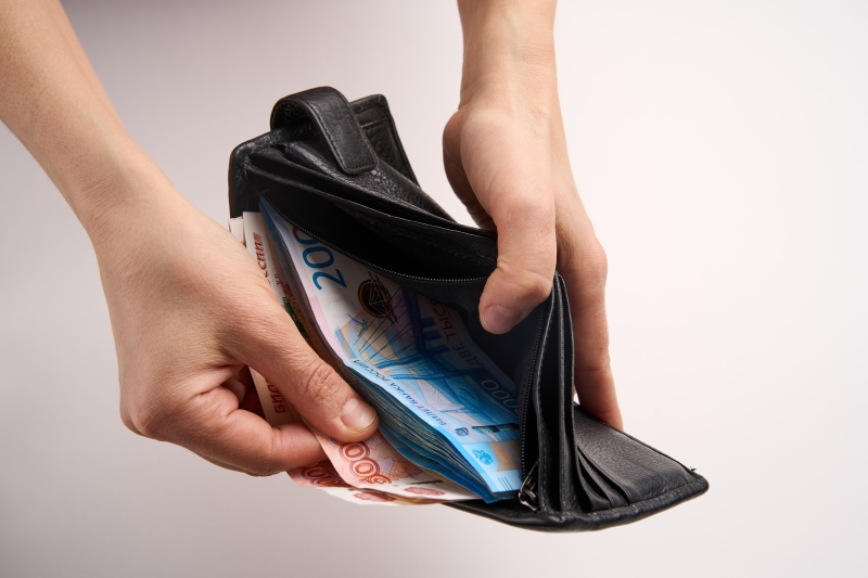 Контрафакт на прилавках: Кроссовки Nike и Adidas. Шляпки. Худи и прочий бренд. Куда жаловаться?