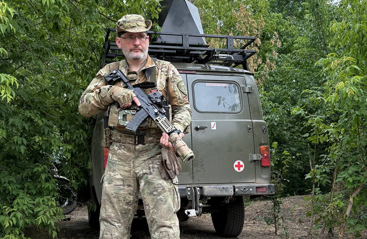 "Вот он сидел, воровал, и никто не знал?": Горькая правда военного медика Евича