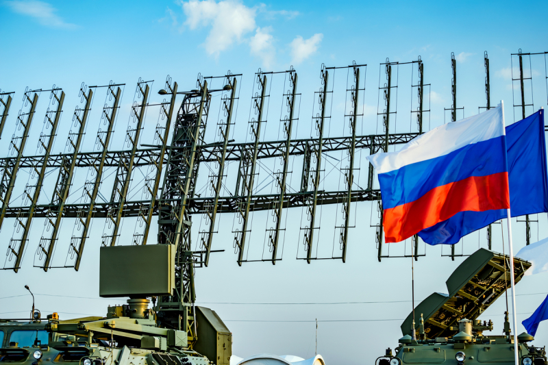 Свыше 300 дронов атаковали Россию: Горит ещё один склад WB. Есть погибшие. Заявление Дрозденко