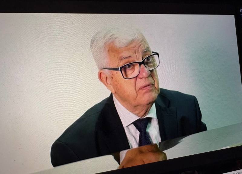 Раймонд Паулс пожалел лишь Пугачёву. Но Вайкуле досталось по полной