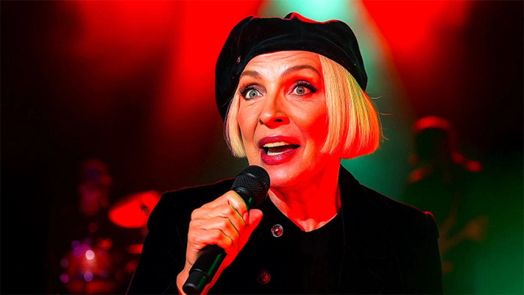 Раймонд Паулс пожалел лишь Пугачёву. Но Вайкуле досталось по полной