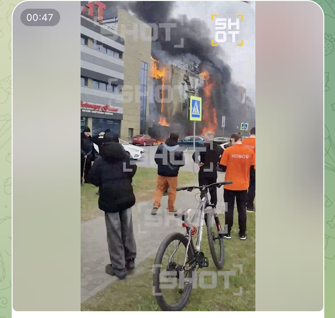 В Калининграде горит ТЦ "Гиант". Есть пострадавшие: Что известно о происшествии