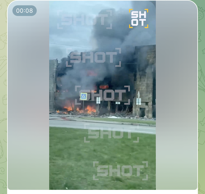 В Калининграде горит ТЦ "Гиант". Есть пострадавшие: Что известно о происшествии