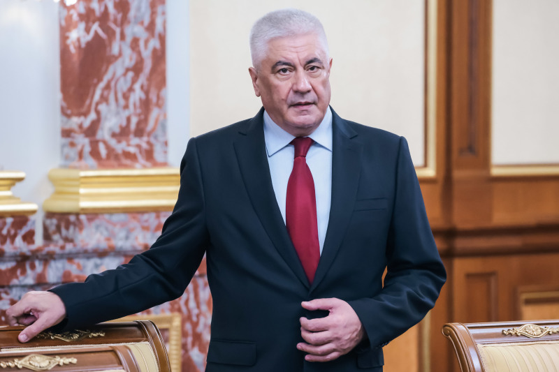 Я уволился, потому что это ад!: Полиция кончилась.