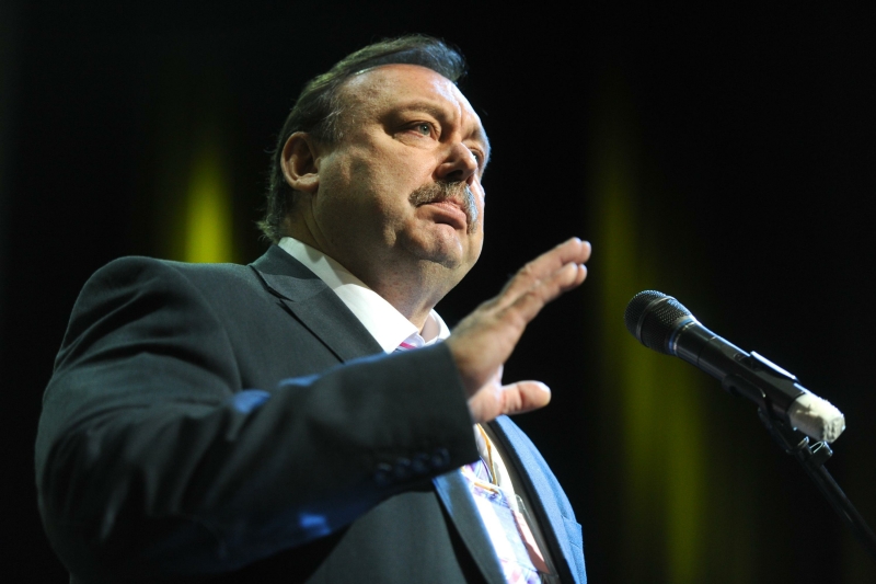 В России получили всё, но выбрали жизнь на зарубежных виллах: Что стало с экс-депутатами Госдумы, бежавшими за границу