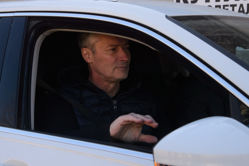 В России получили всё, но выбрали жизнь на зарубежных виллах: Что стало с экс-депутатами Госдумы, бежавшими за границу