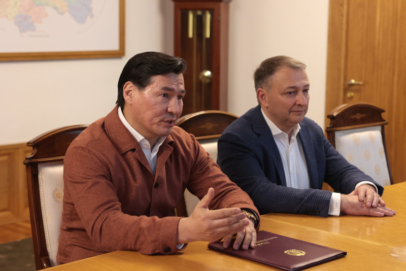 Юрий Слюсарь: "Дон и Калмыкию объединяет общая история"