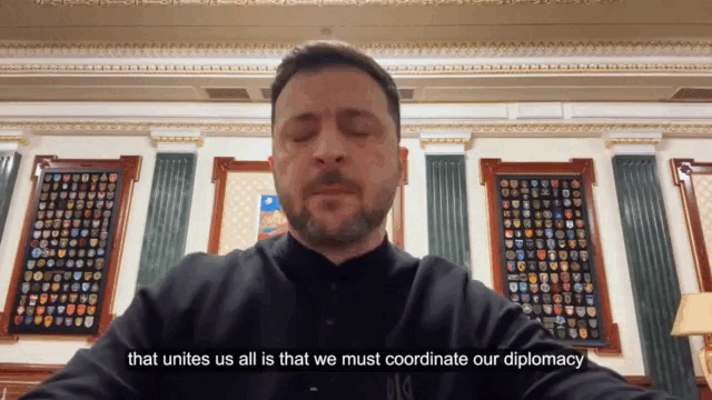 Синяки у Зеленского - симптом болезни: Вот, что с ним происходит