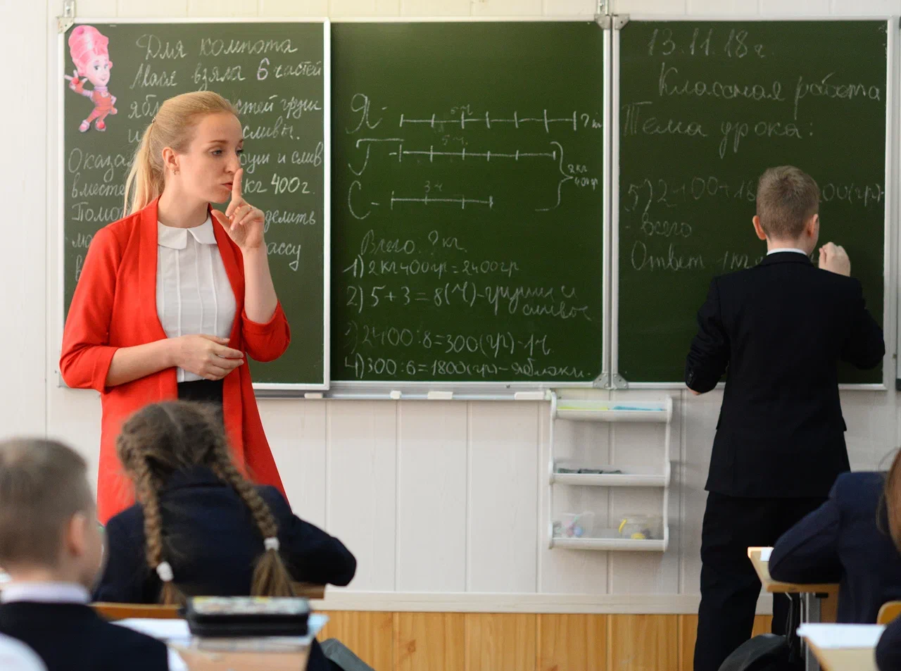 Чиновники взяли "под козырёк". А каково учителям? Поплавская сказала всё, что думает