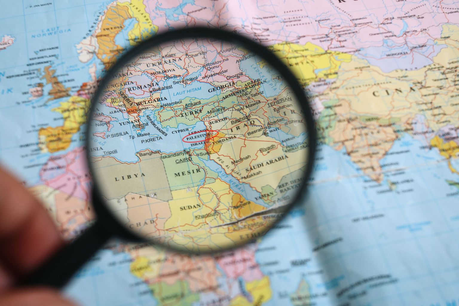 Стало известно, зачем Израиль направил десантников в Ливан. Но даже форма ливанских военных не помогла