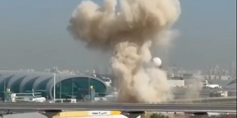 Закрылся аэропорт Дубая – самолётам негде садиться: Работает ПВО. Мирного региона больше нет