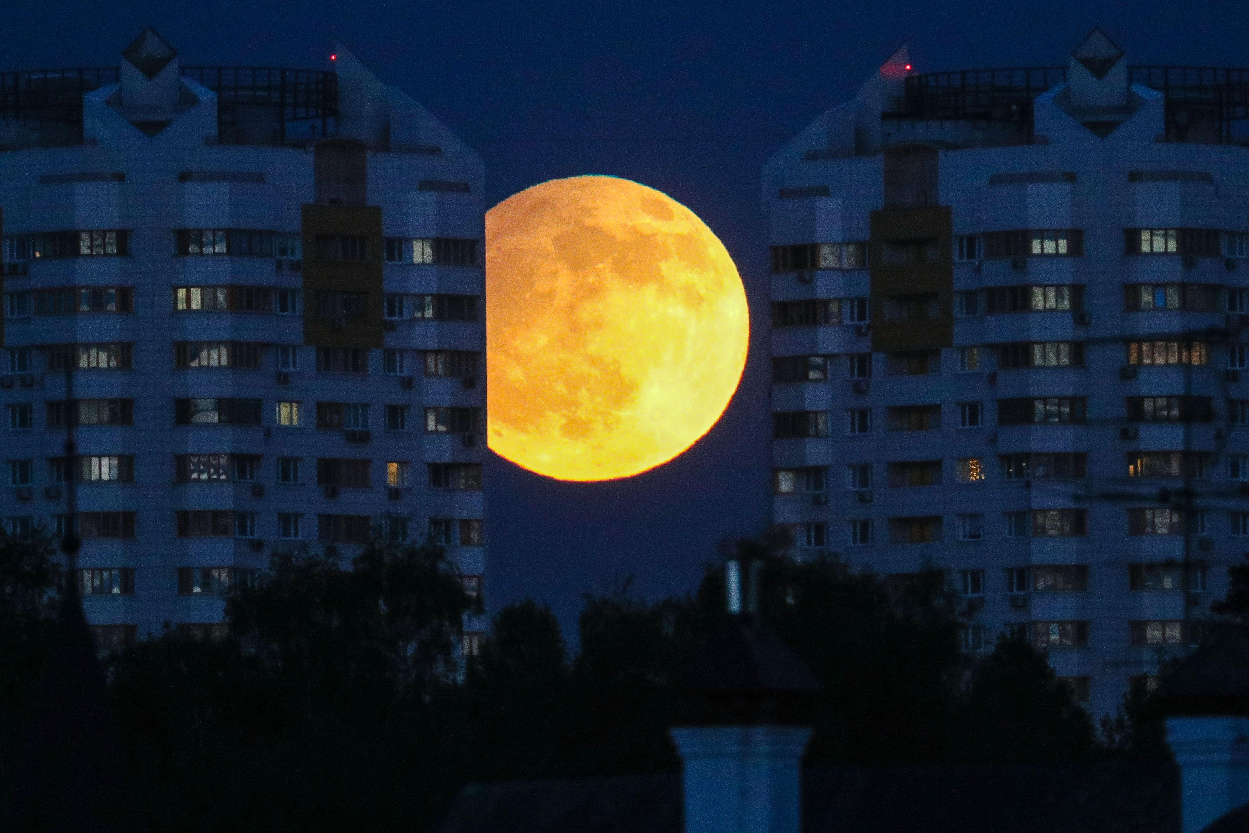 безумная луна фото