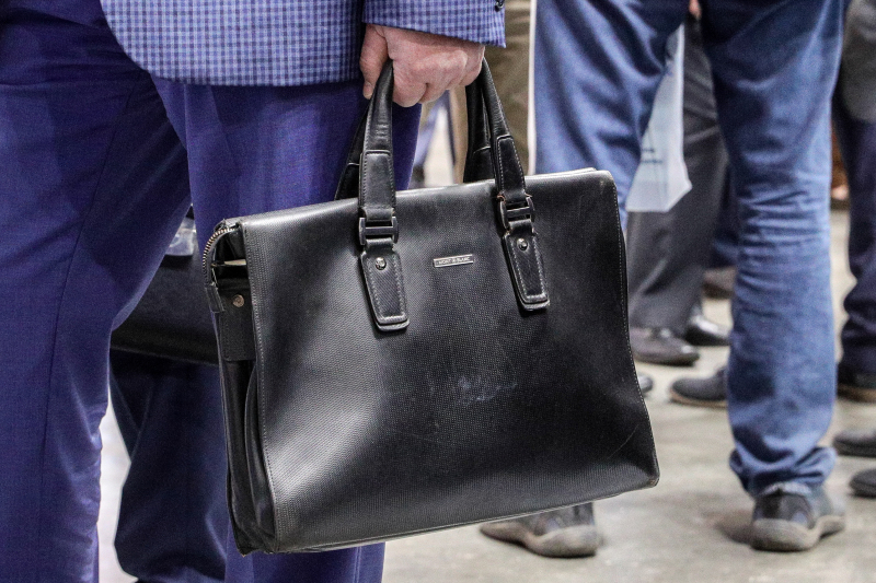 ИИ проиграл первый бой. Но пузырь не лопнул. Под угрозой важная профессия