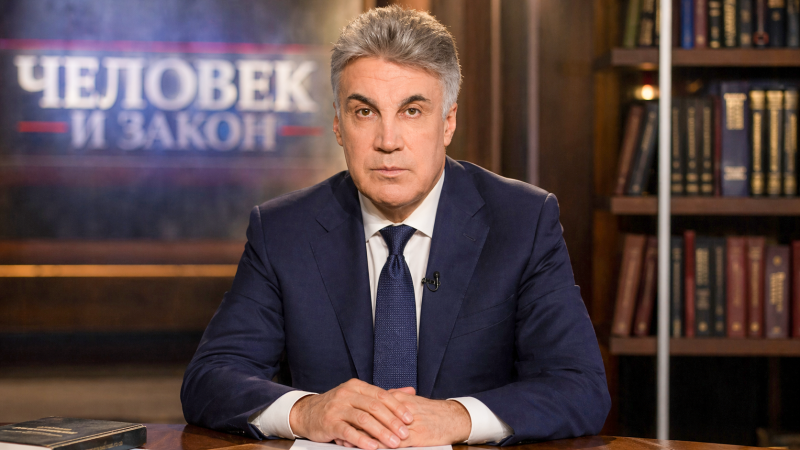 Кто будет вести "Человек и закон" после смерти Пиманова? Названы имена кандидатов