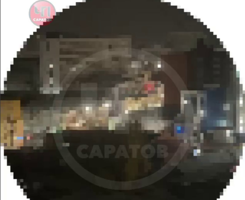 Зеленский сорвался после слов Трампа: Горят 10 регионов России. Жесточайшая массированная атака. Сирены Саратова разрываются. Пришёл блэкаут