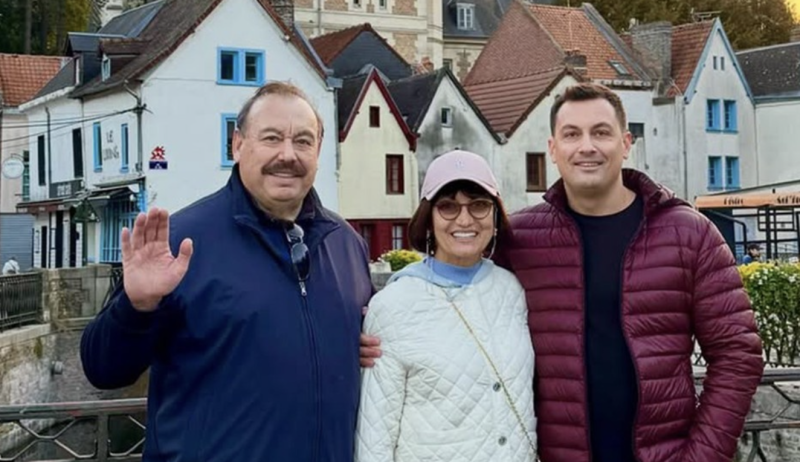 Продают квартиры и борются за пенсии в России: Чем сейчас занимаются сбежавшие предатели