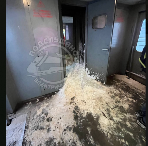 МКАД - всё. Снежный апокалипсис накрыл Москву и Подмосковье. Досталось даже поездам и электричкам