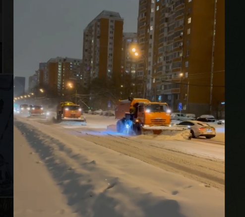 МКАД - всё. Снежный апокалипсис накрыл Москву и Подмосковье. Досталось даже поездам и электричкам