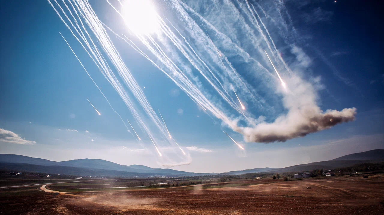 Удар "Орешника". На Украине взвыли: "Это ядерка!". Эксперт отправил неучей зубрить физику и математику