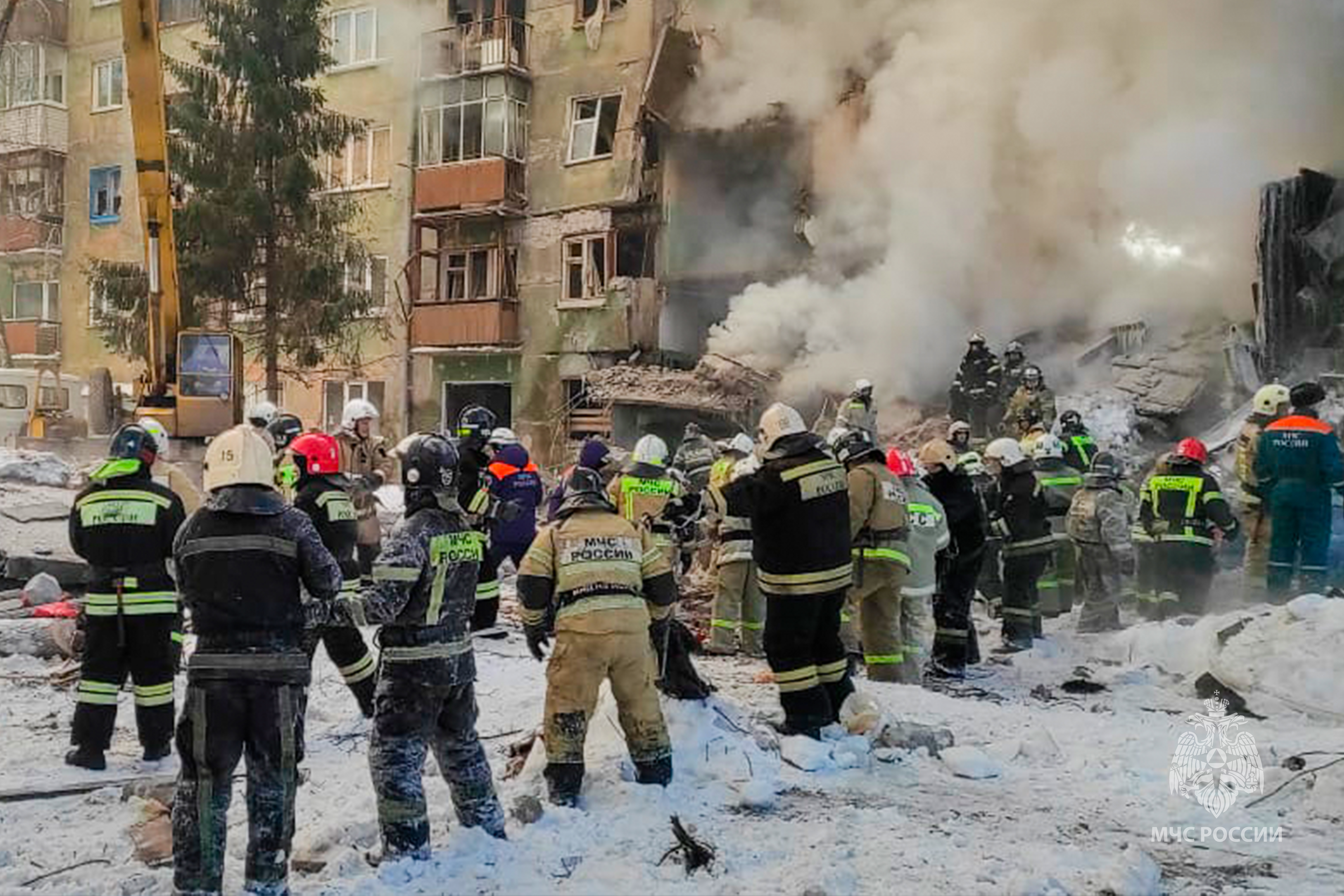 Новосибирск после теракта. Спасательные работы. Взрыв газа. Взрыв дома в Новосибирске. Взрыв газа на линейной.