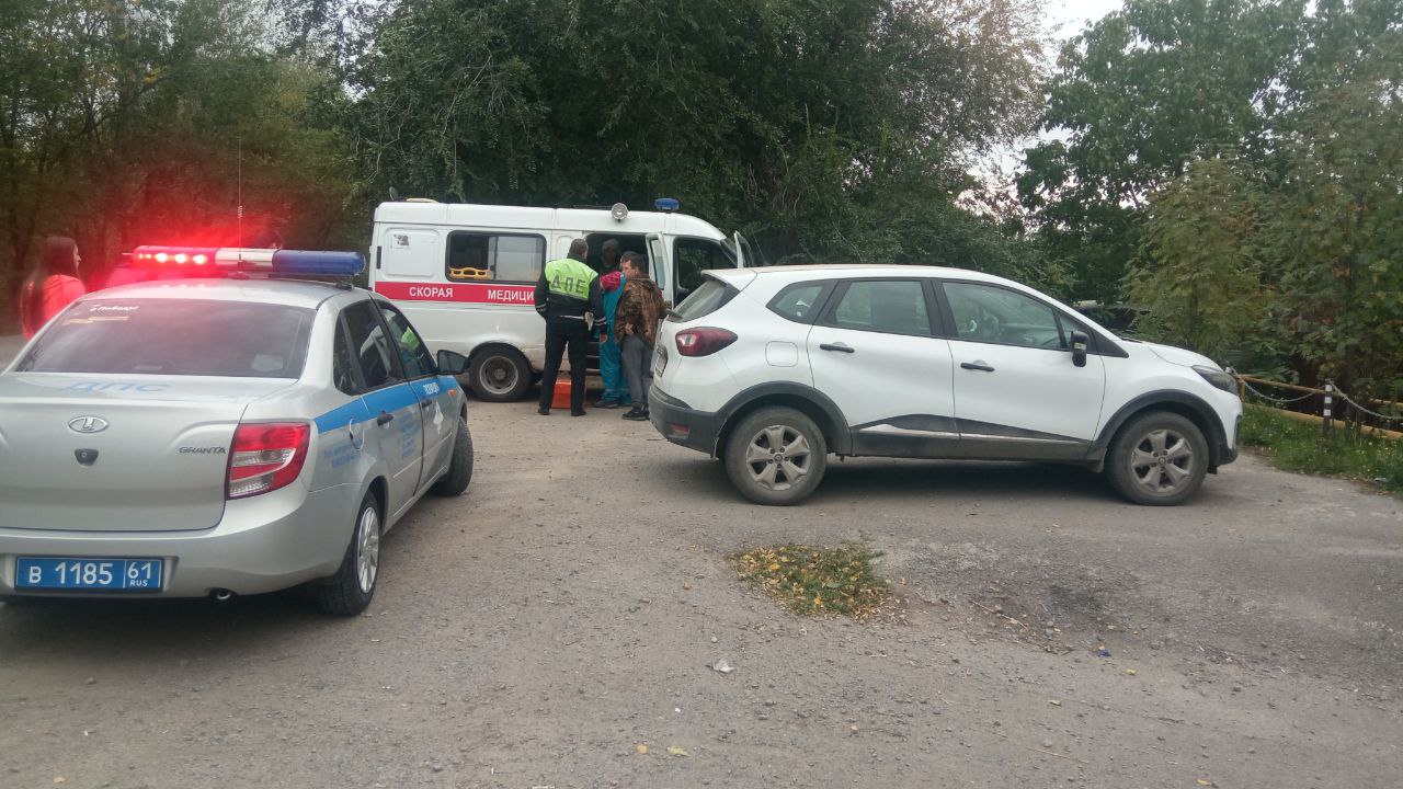 В Ростове водитель иномарки едва не погиб при обгоне другого авто. Фото,  видео