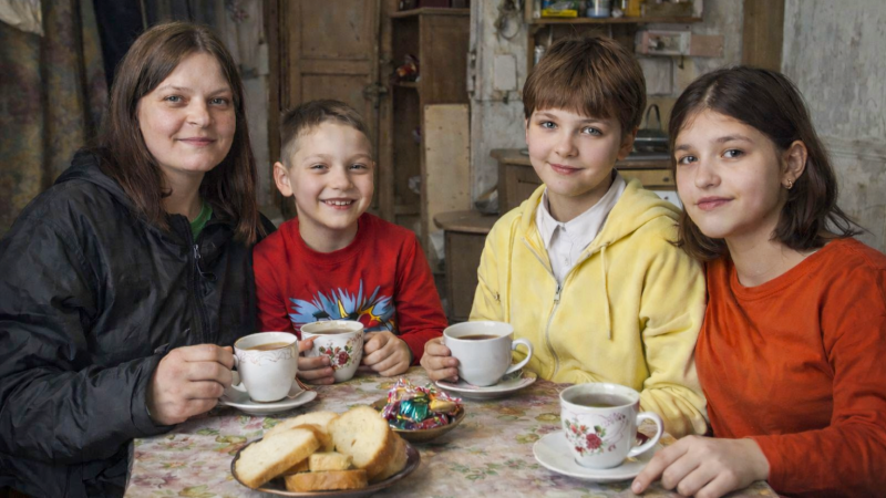 Верните маму, пока не стало поздно: Опека забрала детей, но всё ещё можно исправить