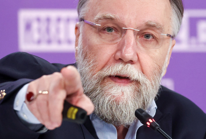 Дугин: "Орешник" не в счёт. России придётся принять страшное решение