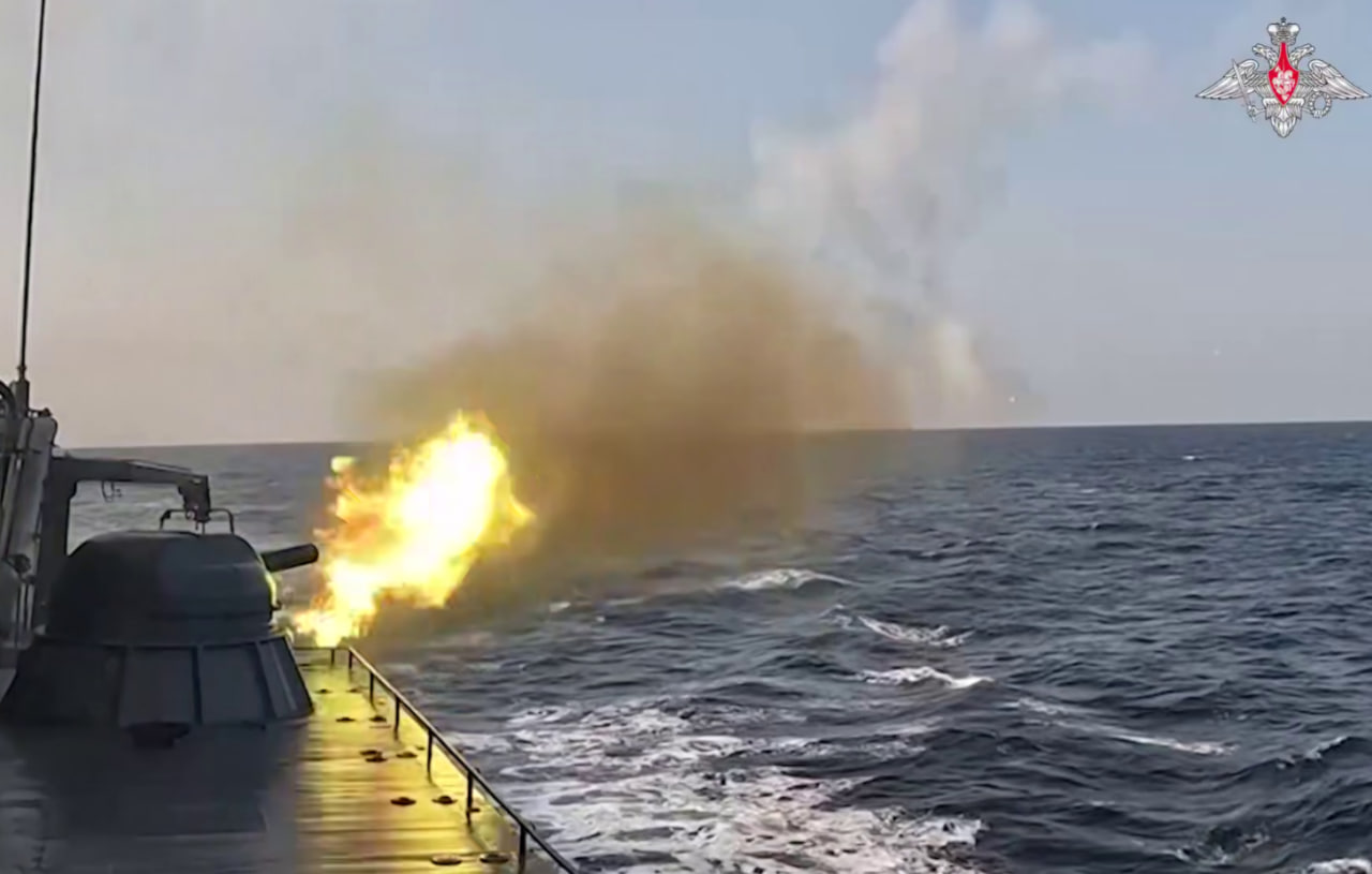 Началось? Япония только заговорила и корабли ВМФ России открыли огонь. В споре по Курилам неожиданный оборот