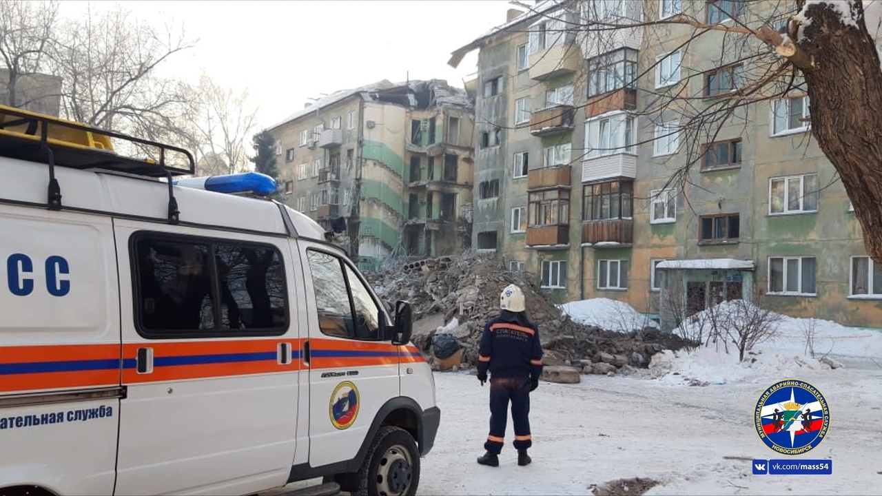 В Новосибирске спасатели сообщили об угрозе обрушения дома на Линейной