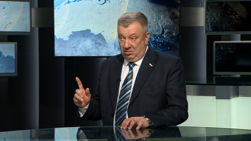 Гурулёв дал понять - что-то готовим. После генерал, как отрезал: "Больше ничего говорить не буду"