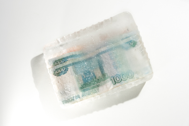 "Украина станет еще сильнее": ЕС принял решение о бессрочной заморозке русских активов. Ответ России неизбежен