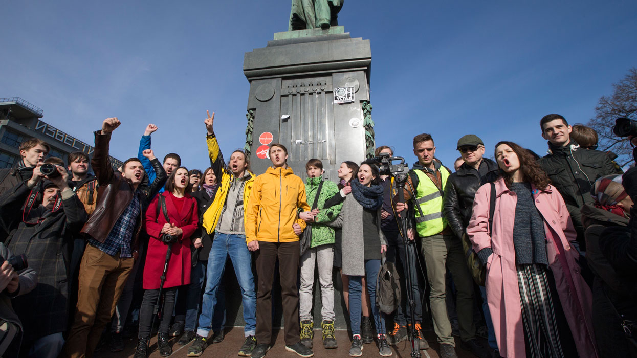  В ходе несанкционированной акции против коррупции в центре Москвы задержаны более 600 человек