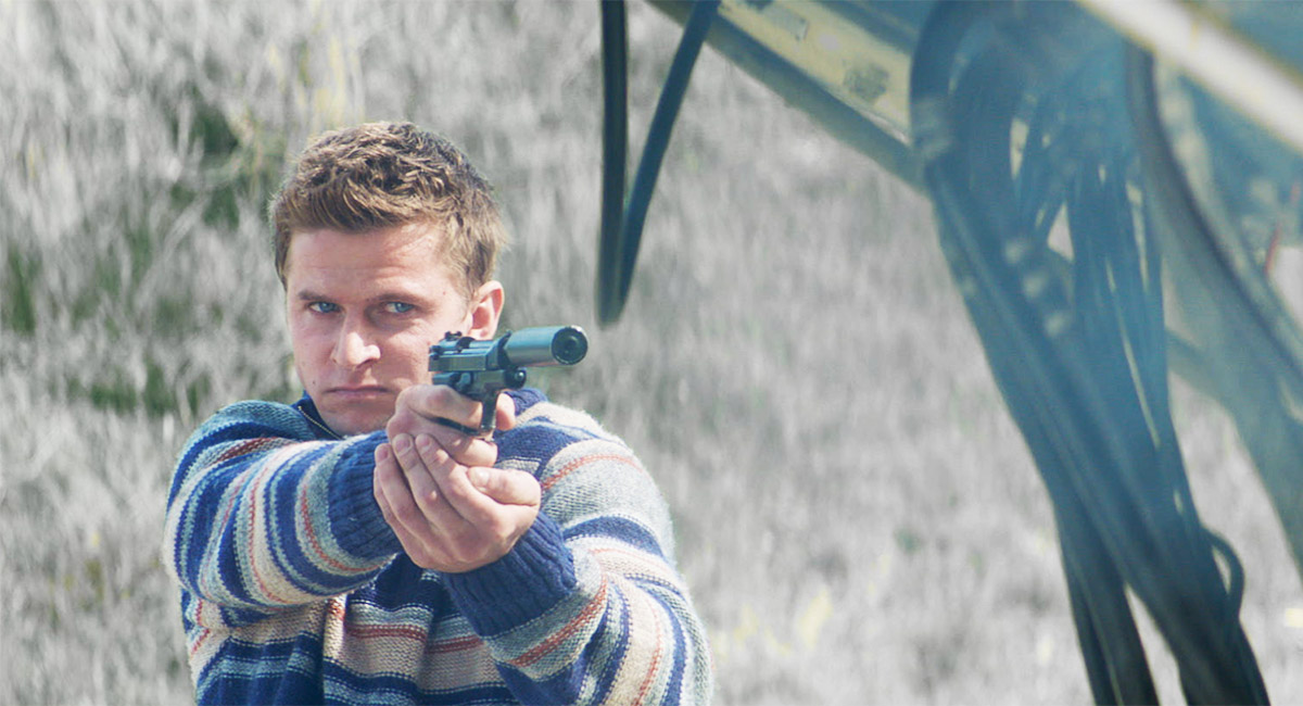 "Сейчас грохнут": На актёра Курцына напал "авторитет" с ножом – спасение пришло неожиданно