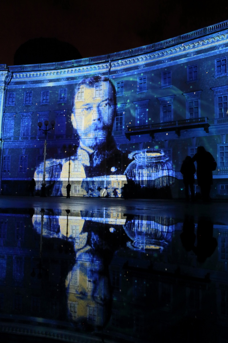 Слабый? Святой? Преступник? Что было бы с Россией, останься Николай II на престоле