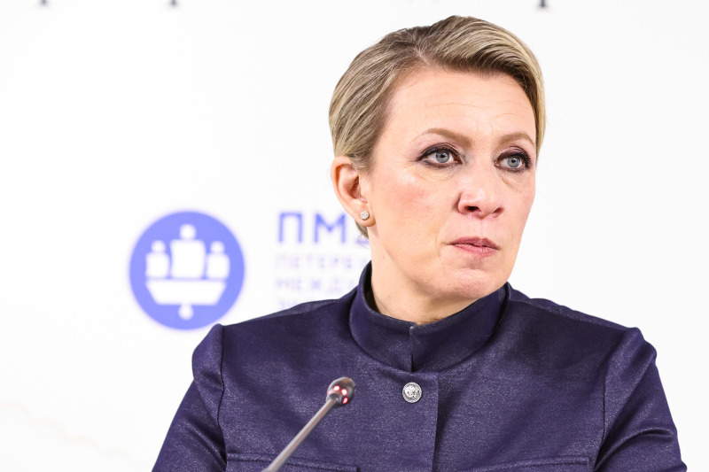 Зеленский сказал Кремлю "нет". И началось: Страшные кадры из Орла. ВСУ обрушили "звёздный дождь". Взрыв за взрывом, стëкла дребезжат