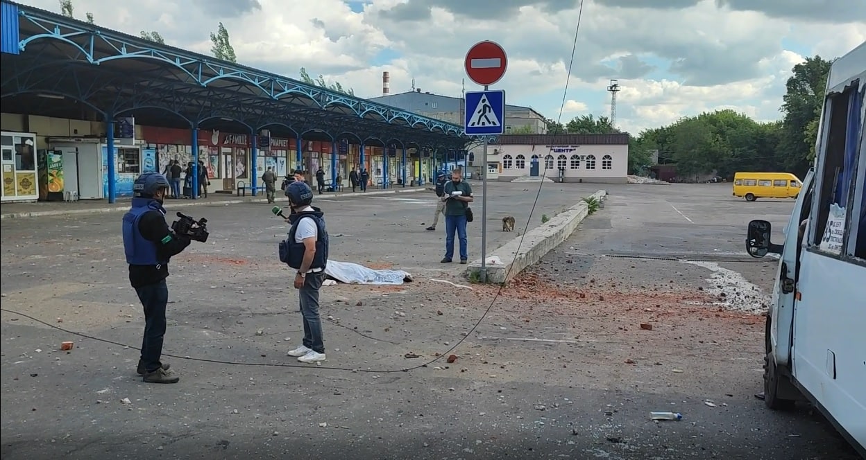 Удар ВСУ по автостанции в центре Донецка: Эксклюзивные кадры с места  происшествия