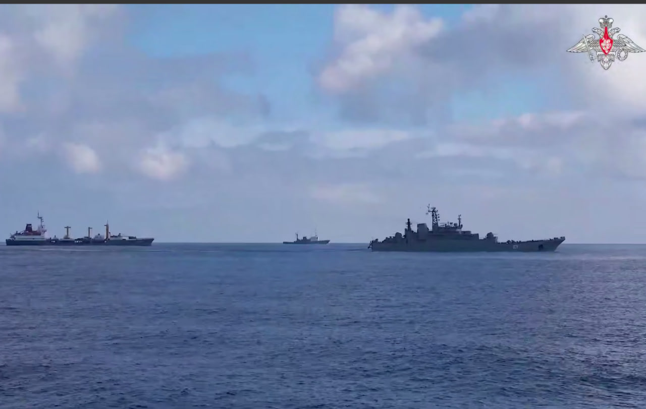 В ФРГ паника. Путин выпустил 163-метрый "ужас". Курс — на НАТО: США "умыли руки". Врагам "подмигнули" "Кинжалы" и Ка-27