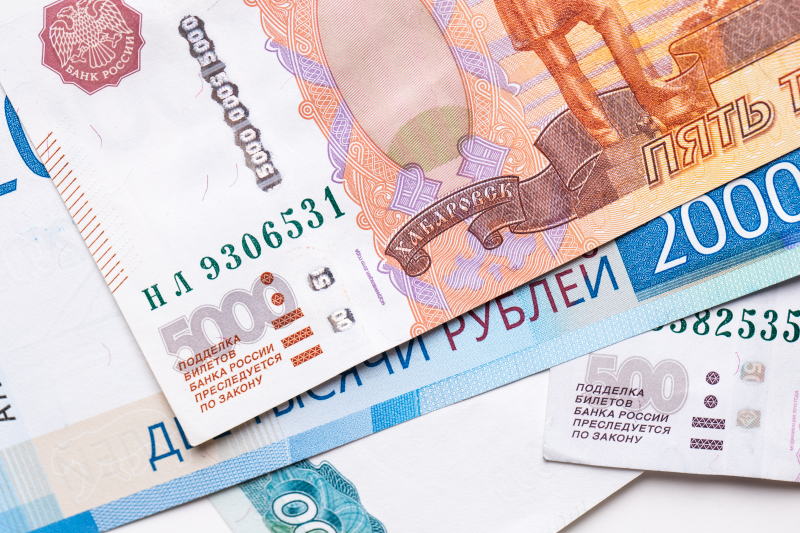 "Бандерша" из "Оборонстроя", миллиард из бюджета и ВНЖ: Скурлатов сказал, как есть