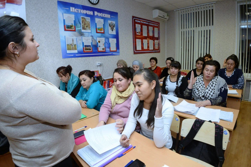 Каждый третий мигрант не справился с экзаменом по русскому языку